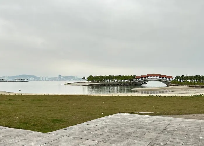 Khách sạn Domo Tuan Chau Hạ Long